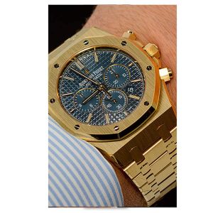 Audemars-Piguet-Gold-Royal-Oak-Blue-Arm-3.jpg