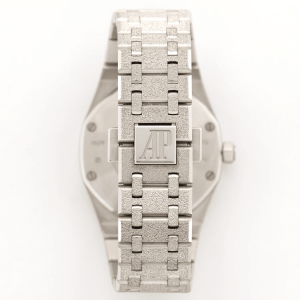 Audemars-Piguet-Royal-Oak-Frosted-Gold-Watch-67653BCGG_1263BC01.png